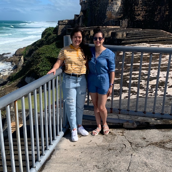 Meet Your Posher, Jacqueline! - Picture 3 of 7